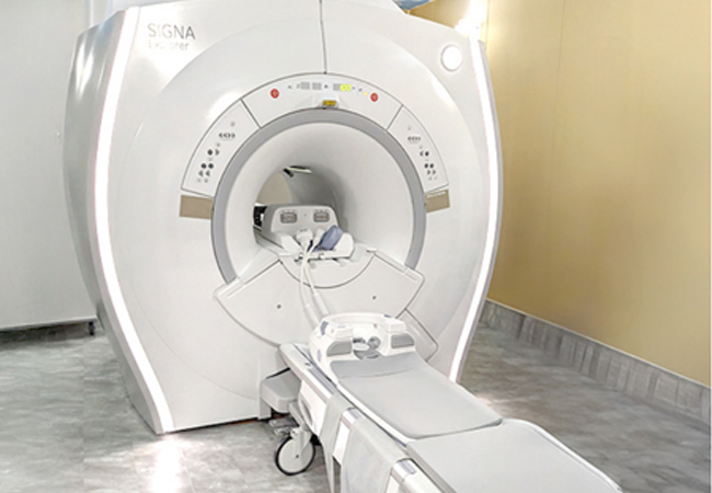 MRI(SIGNA Explorer 1.5T MRI)